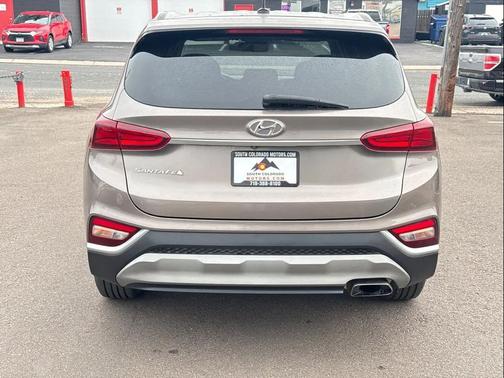 2019 Hyundai SANTA FE SE 2.4