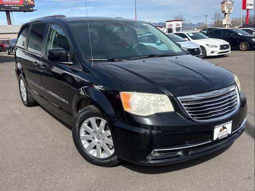 2014 Chrysler Town & Country Touring