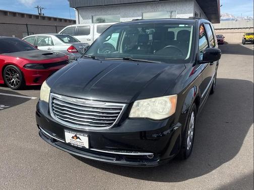 2014 Chrysler Town & Country Touring