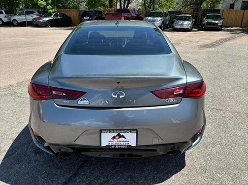2017 INFINITI Q60 2.0T