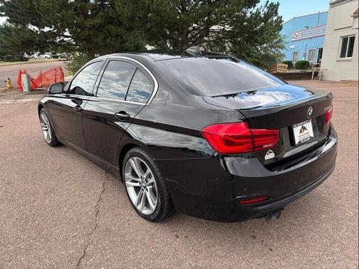 2018 BMW 330 330i