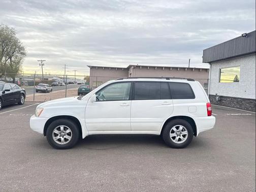 2001 Toyota Highlander Base