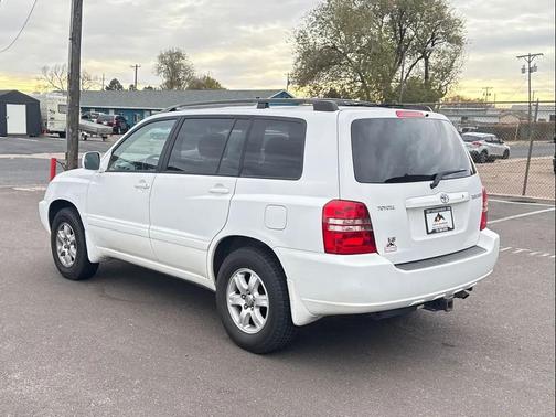 2001 Toyota Highlander Base