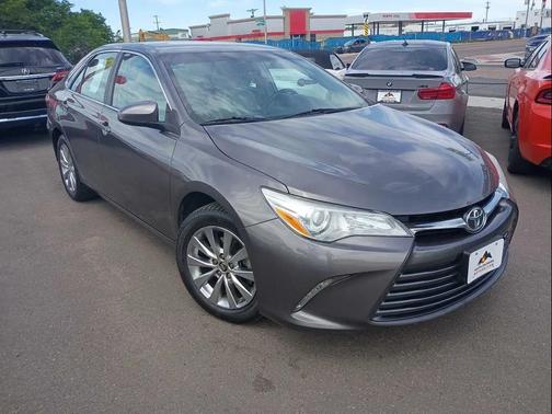 2016 Toyota Camry XLE