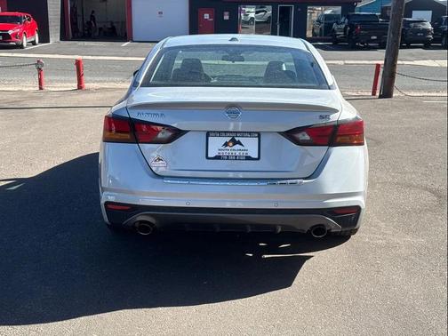 2021 Nissan Altima SR FWD