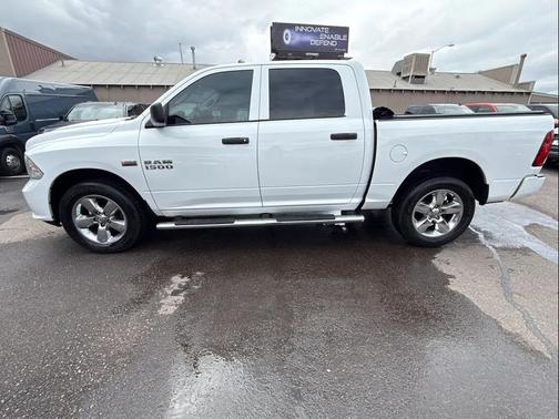 Bright White Clearcoat 2017 RAM 1500 Express