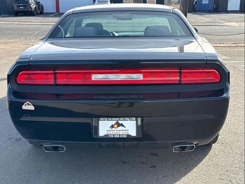 2013 Dodge Challenger SXT