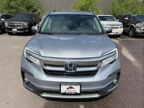 Lunar Silver Metallic 2021 Honda Pilot AWD Elite
