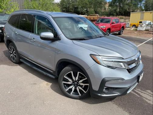 Lunar Silver Metallic 2021 Honda Pilot AWD Elite