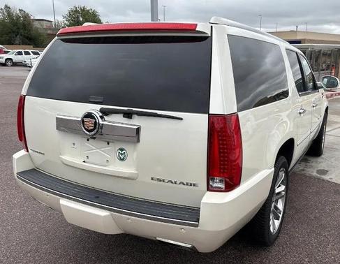 White Diamond Tricoat 2014 Cadillac Escalade ESV Platinum Edition