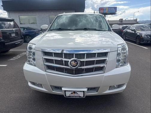 White Diamond Tricoat 2014 Cadillac Escalade ESV Platinum Edition