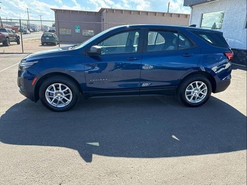 2022 Chevrolet Equinox LS
