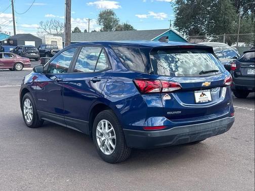 2022 Chevrolet Equinox LS