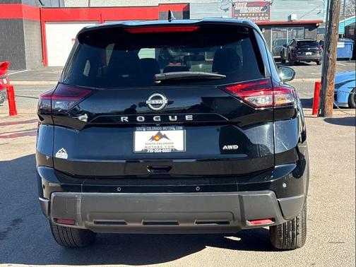 2025 Nissan Rogue SV