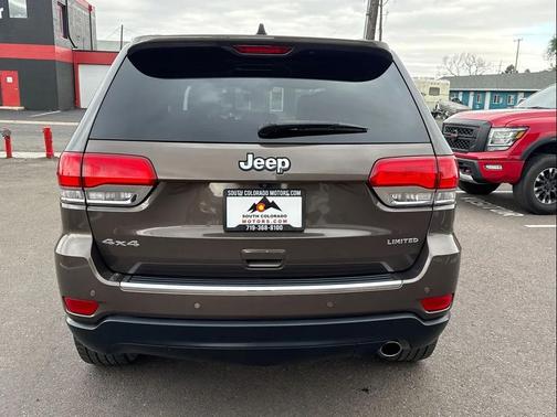 Walnut Brown Metallic Clearcoat 2017 Jeep Grand Cherokee Limited