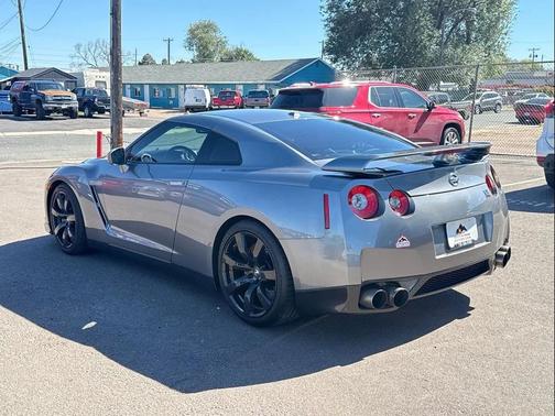 2010 Nissan GT-R Premium