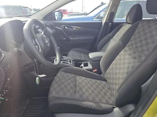 2020 Nissan Rogue Sport SV