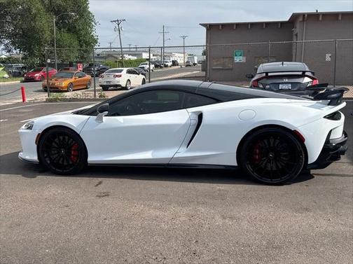 2022 McLaren GT Coupe