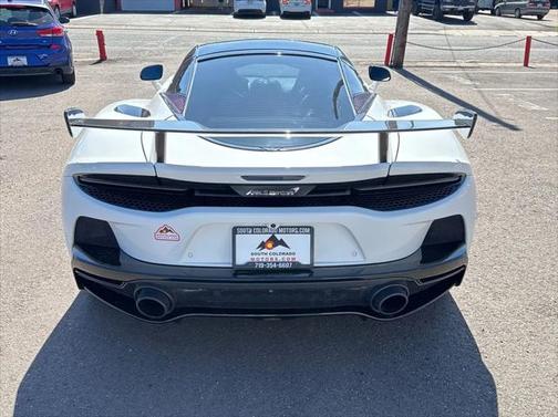 2022 McLaren GT Coupe