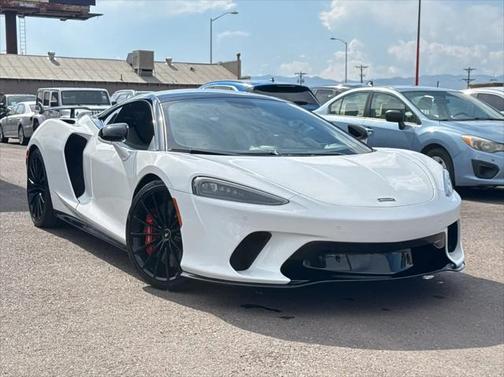 2022 McLaren GT Coupe