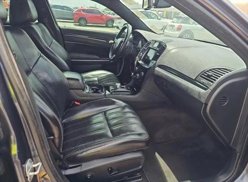 2018 Chrysler 300 S