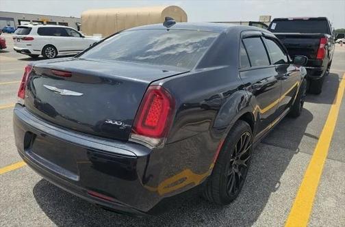2018 Chrysler 300 S