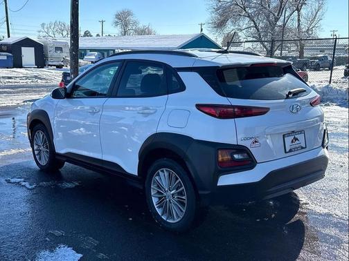 2021 Hyundai KONA SEL