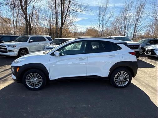 2021 Hyundai KONA SEL