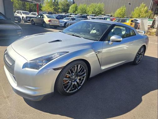 2009 Nissan GT-R Premium