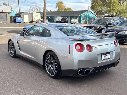 2009 Nissan GT-R Premium