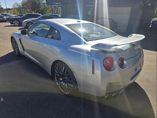 2009 Nissan GT-R Premium