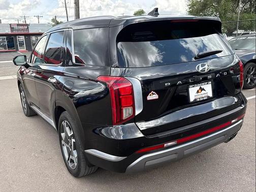 Abyss Black Pearl 2023 Hyundai PALISADE Limited