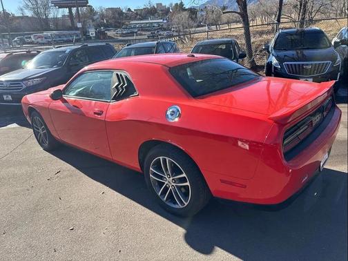 2019 Dodge Challenger SXT