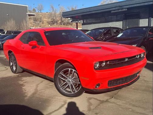 2019 Dodge Challenger SXT