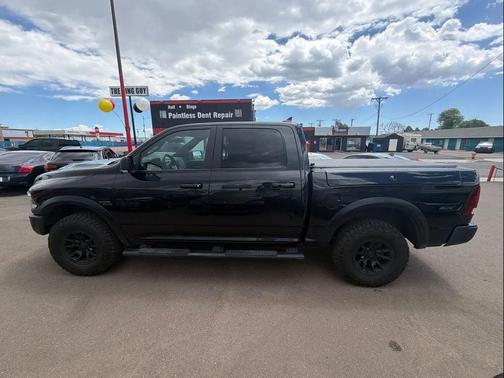 Brilliant Black Crystal Pearlcoat 2017 RAM 1500 Rebel