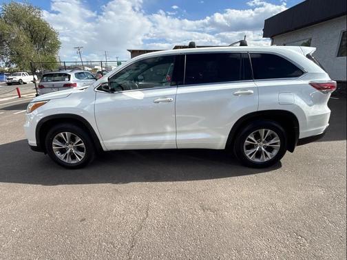 Blizzard Pearl 2015 Toyota Highlander LE