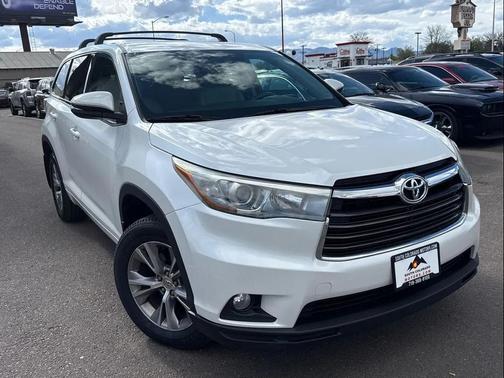 Blizzard Pearl 2015 Toyota Highlander LE
