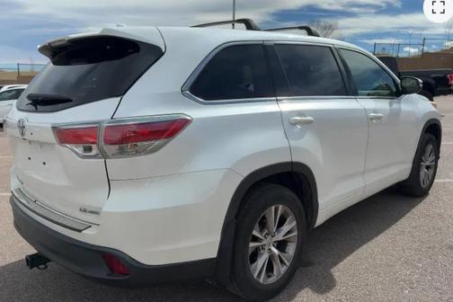 Blizzard Pearl 2015 Toyota Highlander LE
