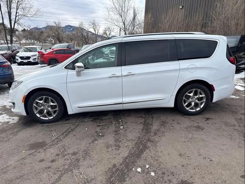 2017 Chrysler Pacifica Limited
