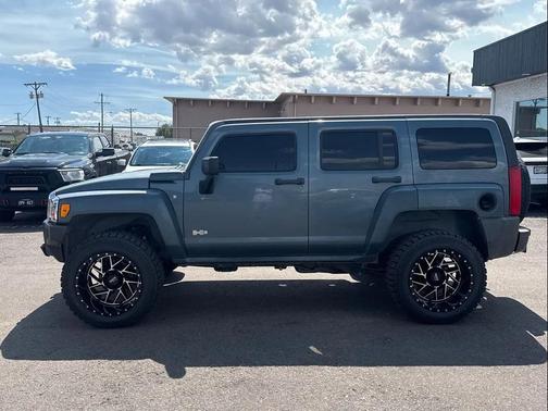 2007 Hummer H3 Base