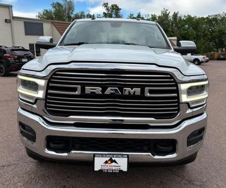2022 RAM 2500 Laramie Crew Cab 4x4 6'4' Box