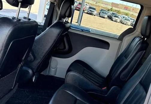 Billet Silver Metallic Clearcoat 2014 Chrysler Town & Country Touring