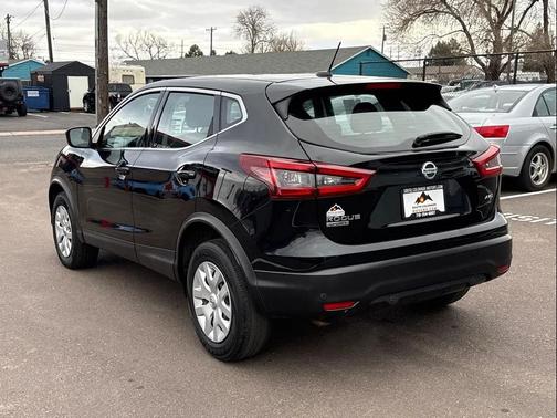 2020 Nissan Rogue Sport S