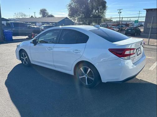 2019 Subaru Impreza 2.0i Premium