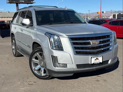 2018 Cadillac Escalade Luxury