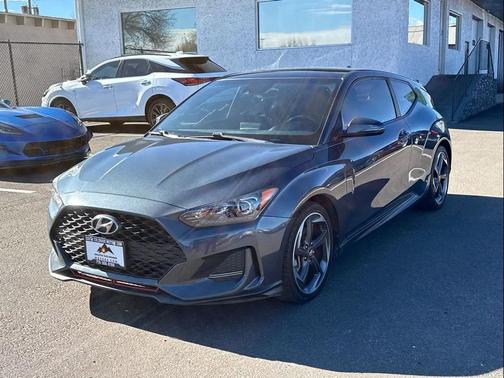 2019 Hyundai Veloster Base