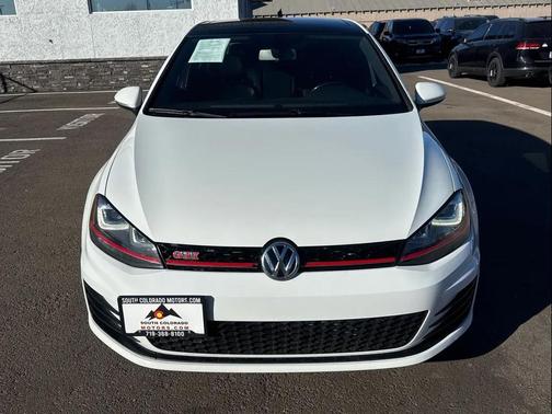 2017 Volkswagen Golf GTI 2.0T SE 4-Door