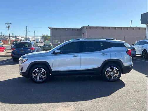 2020 GMC Terrain SLT