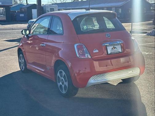 2017 FIAT 500e Battery Electric