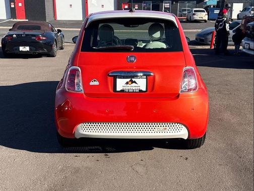 2017 FIAT 500e Battery Electric